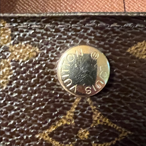 Louis Vuitton Brown Monogram Wallet
Good used condition. Lots of use left - Picture 11 of 16